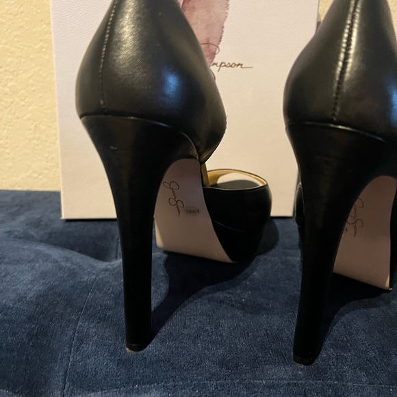 Beautiful black leather Jessica Simpson peep-toe heals size 8.5 - Picture 6 of 8